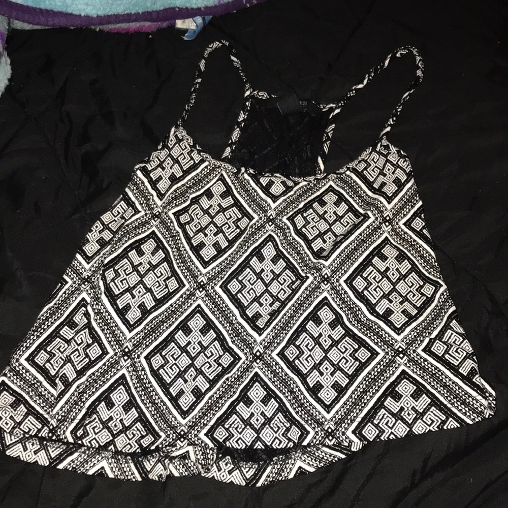 Crop top